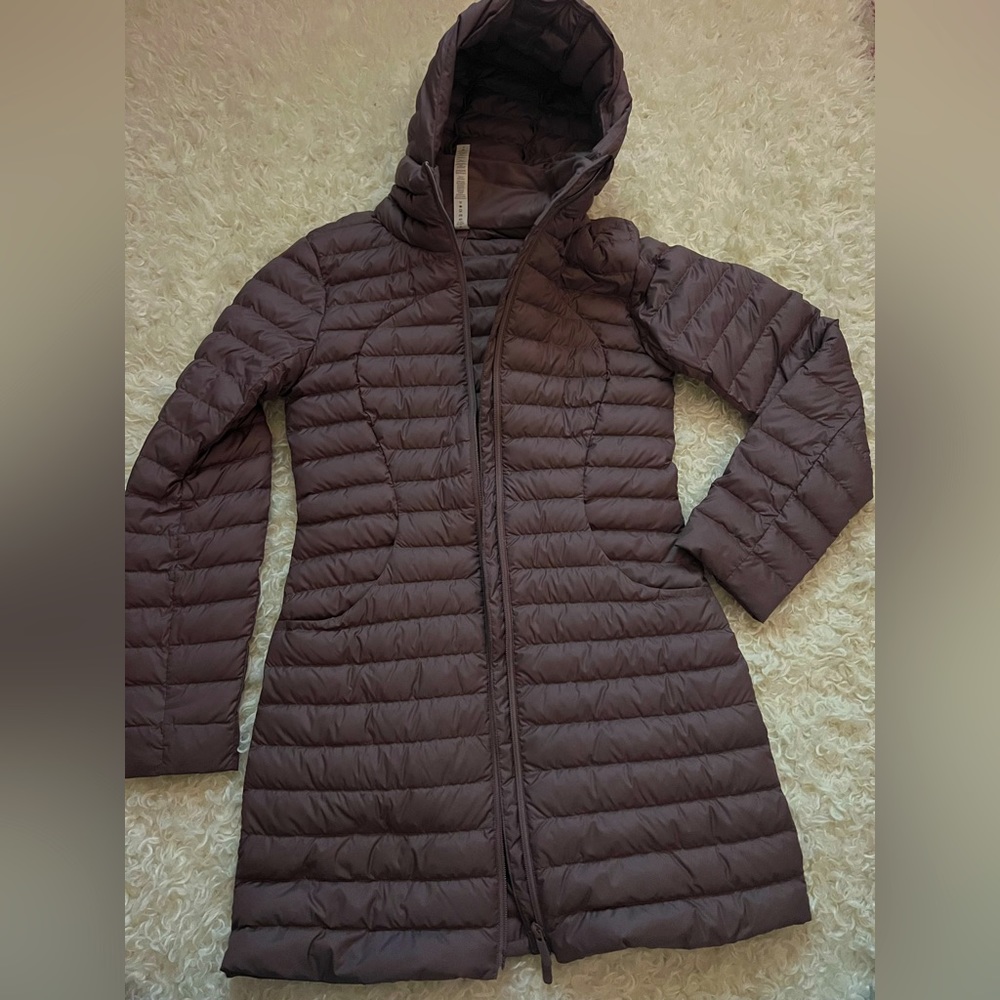Pack It down Long Lululemon Jacket, size 4